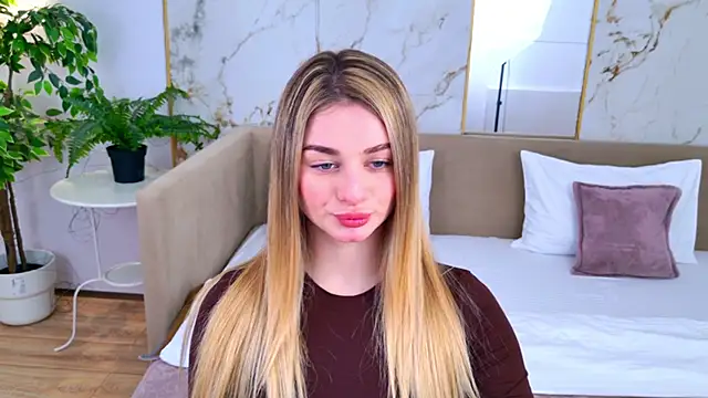 SweetyLicky online show from March 9, 4:21 pm