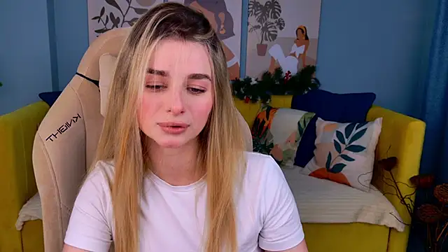 SweetyLicky online show from December 19, 4:32 pm