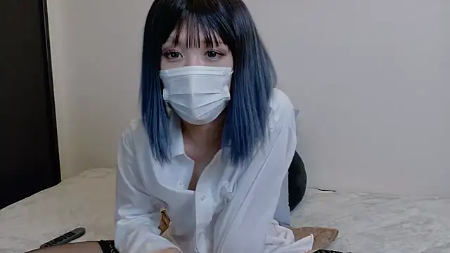sarina at online show from July 19, 9:55 am