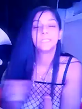 sweetnjuicyyy online show from November 16, 8:38 am