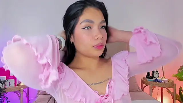 Snapshot of Cutie_Riley chatting on September 15, 1:41 pm Cutie Riley online show from September 15, 1:41 pm