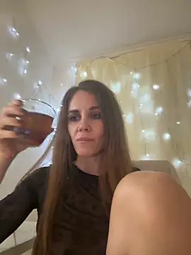 LucieMack online show from November 12, 9:13 pm