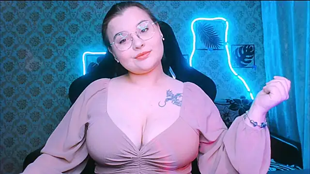 InLoveWithLife26 online show from February 24, 7:34 pm