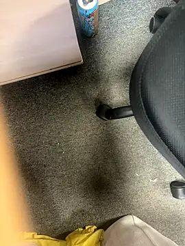 HiddenHoneyLDN online show from November 4, 2:33 pm