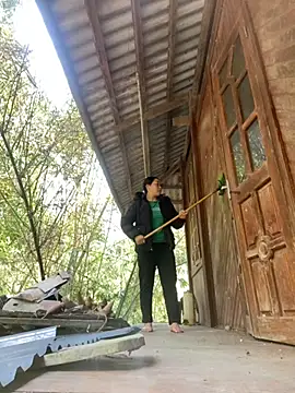 Lai005 online show from February 13, 8:27 am