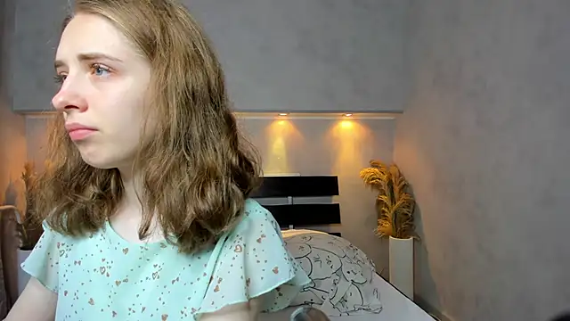 Camilla Kelly online show from September 25, 12:43 am