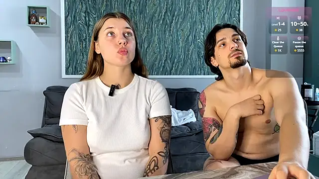 VelvetMiley online show from August 3, 5:44 am