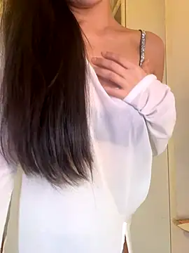 jiajia L online show from December 4, 6:48 am