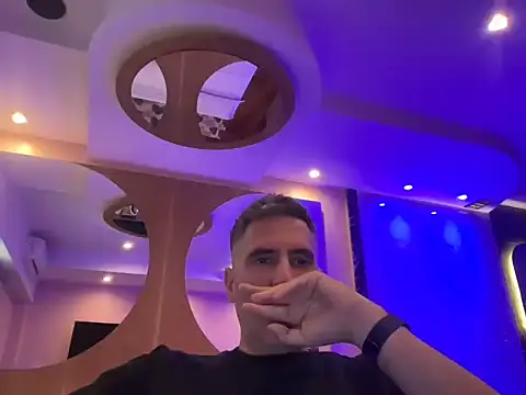 couplelatam2025 v2 online show from November 8, 5:29 pm