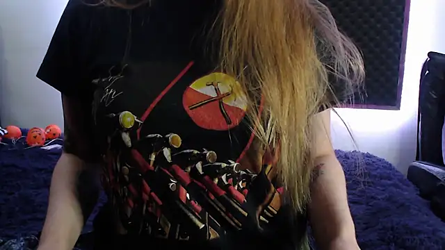 karlamoon23 online show from October 15, 10:12 pm