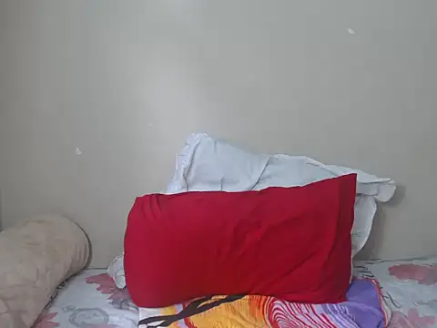 Snapshot of _SweetLips_ chatting on September 30, 7:14 am SweetLips online show from September 30, 7:14 am