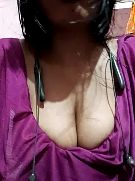 kaviyaponnu0987 online show from November 29, 7:40 pm