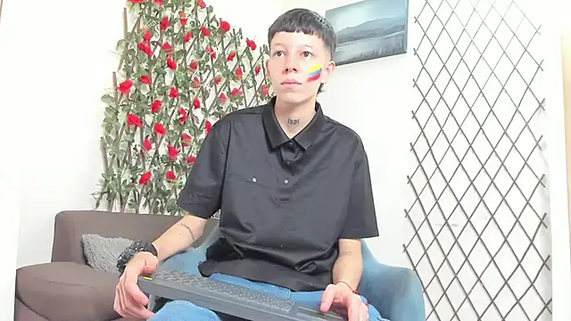 LiamBrown09 online show from July 7, 7:16 pm