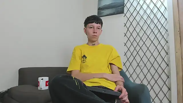 LiamBrown09 online show from June 9, 7:24 pm