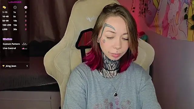 bunnykellyyy online show from May 6, 6:17 am