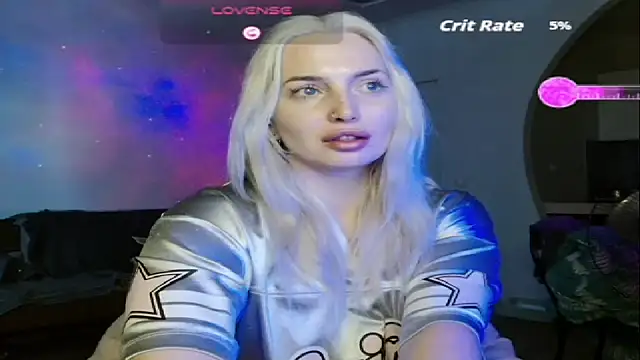 Snapshot of SpaceMarsi chatting on October 10, 1:54 am SpaceMarsi online show from October 10, 1:54 am