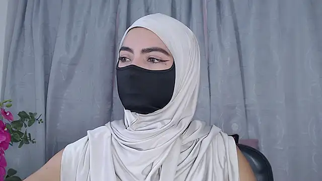 jade nassar online show from July 27, 8:06 pm
