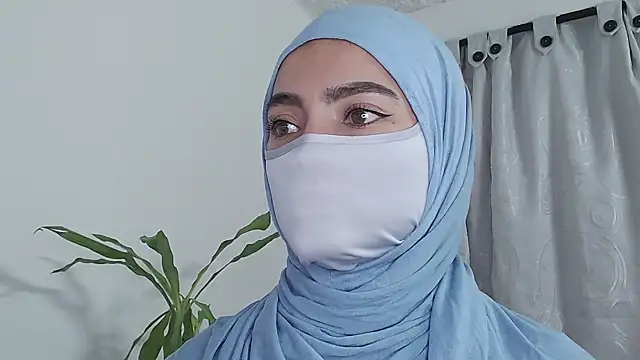 jade nassar online show from February 10, 1:52 am