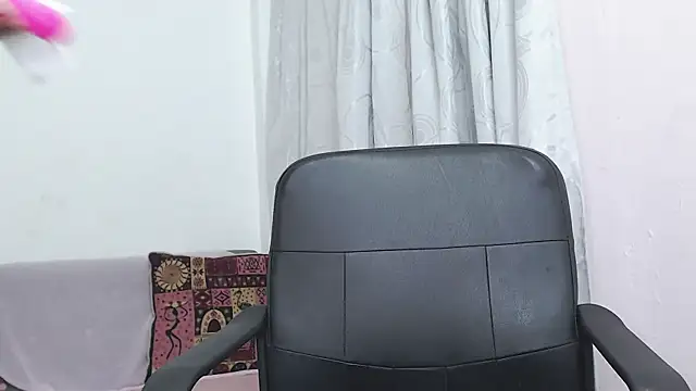 jade nassar online show from January 12, 1:44 am