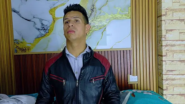 mabelineyesgreen303av online show from November 18, 3:07 am