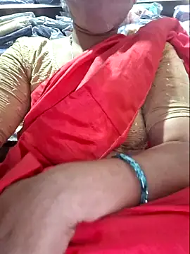 indianhotwife639 online show from October 5, 9:03 am