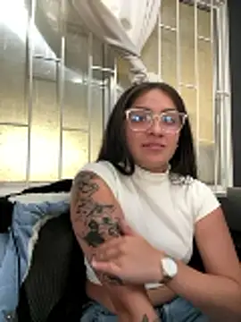 Alyha Cortes online show from January 9, 6:23 pm