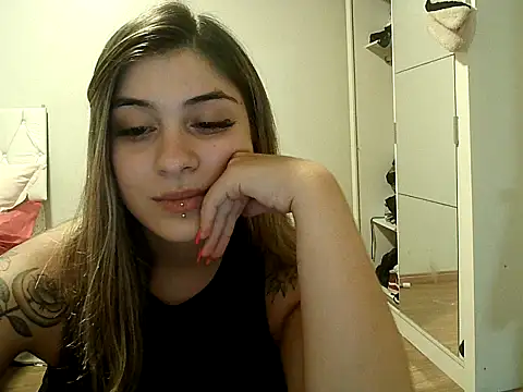 Becca B online show from February 18, 11:48 pm