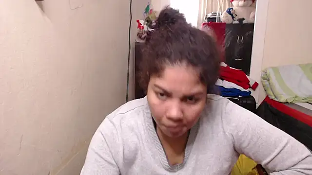 madelene online show from June 19, 3:11 am