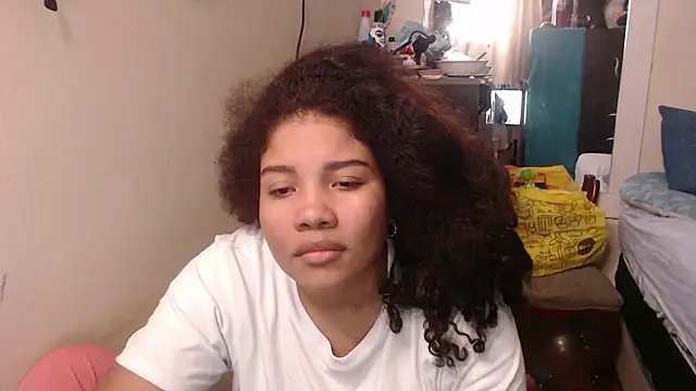 madelene online show from May 1, 12:14 am