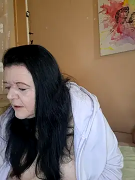 BlacReign online show from December 19, 3:37 pm