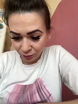 iSelena online show from March 17, 7:56 am