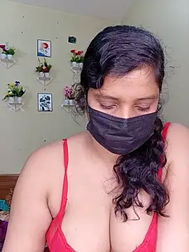 Rose-luckey online show from July 12, 2:40 pm