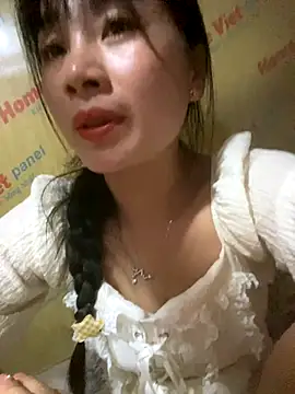 Snapshot of One-nice chatting on October 18, 1:58 pm One-nice online show from October 18, 1:58 pm