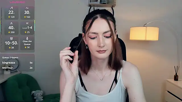 EasterBlink online show from November 8, 11:59 am