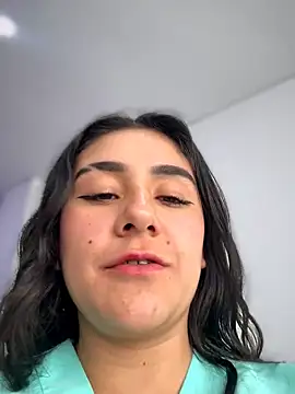 CAROLINE  07 online show from July 29, 9:15 pm