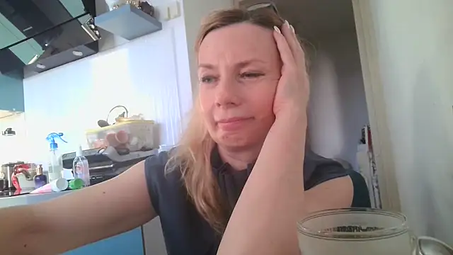 Sweetmurrr online show from June 22, 2:27 am