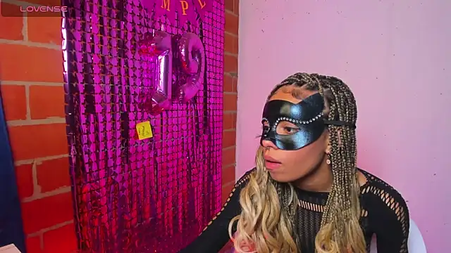 yumi hanna online show from October 2, 1:21 am