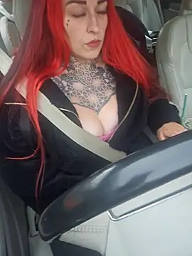 Snapshot of Lexii-Love chatting on October 22, 3:06 pm Lexii-Love online show from October 22, 3:06 pm