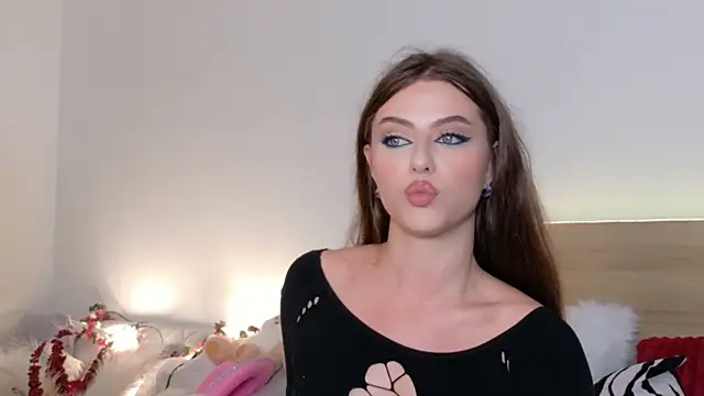 Sienna Voss online show from January 18, 9:33 pm