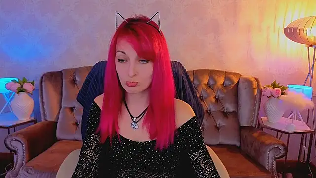 BrandyBloom online show from March 13, 8:10 pm