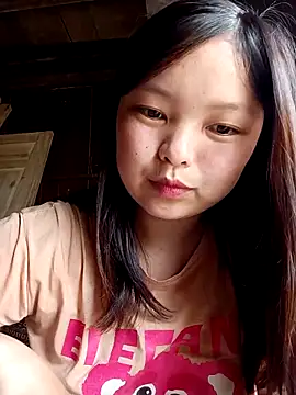 XoiXoi232 online show from April 28, 5:11 am