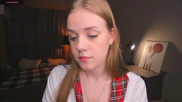 Snapshot of OdellaFrake chatting on October 15, 8:00 pm OdellaFrake online show from October 15, 8:00 pm