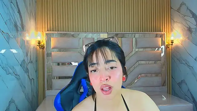 zoe r  online show from November 29, 4:16 am