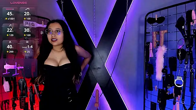VictoryaLiah BDSM online show from June 16, 11:00 am