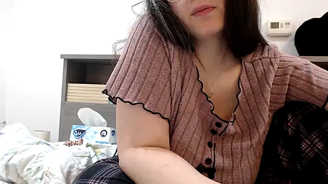 xxxmegamixxx online show from April 28, 6:01 pm