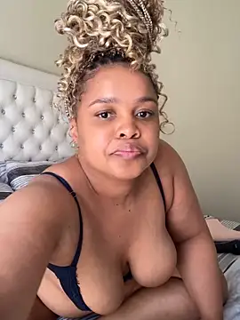 Snapshot of XXXquisiteVixen chatting on October 8, 10:41 am XXXquisiteVixen online show from October 8, 10:41 am
