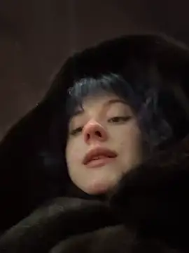 Only April online show from January 9, 4:28 am