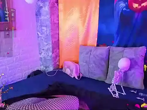 railey rosse  online show from October 27, 5:25 am