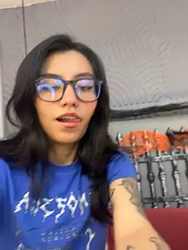 Snapshot of eviegothel_ chatting on October 21, 8:35 pm eviegothel online show from October 21, 8:35 pm