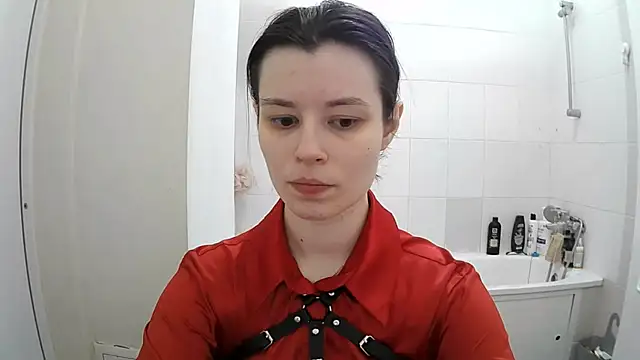 EdlinEngelby online show from November 10, 3:29 pm